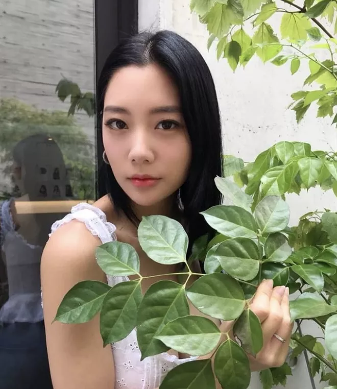 六年豪门婚姻玩完，“亚洲第一美”女星克拉拉宣布离婚！