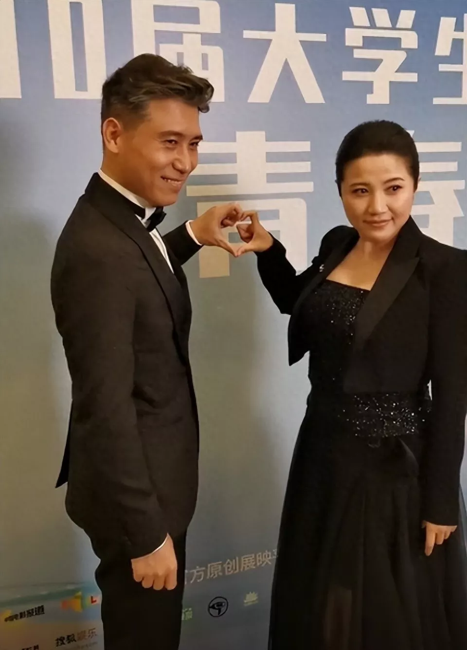 李乃文没想到,传了20年绯闻女友的颜丙燕还他清白