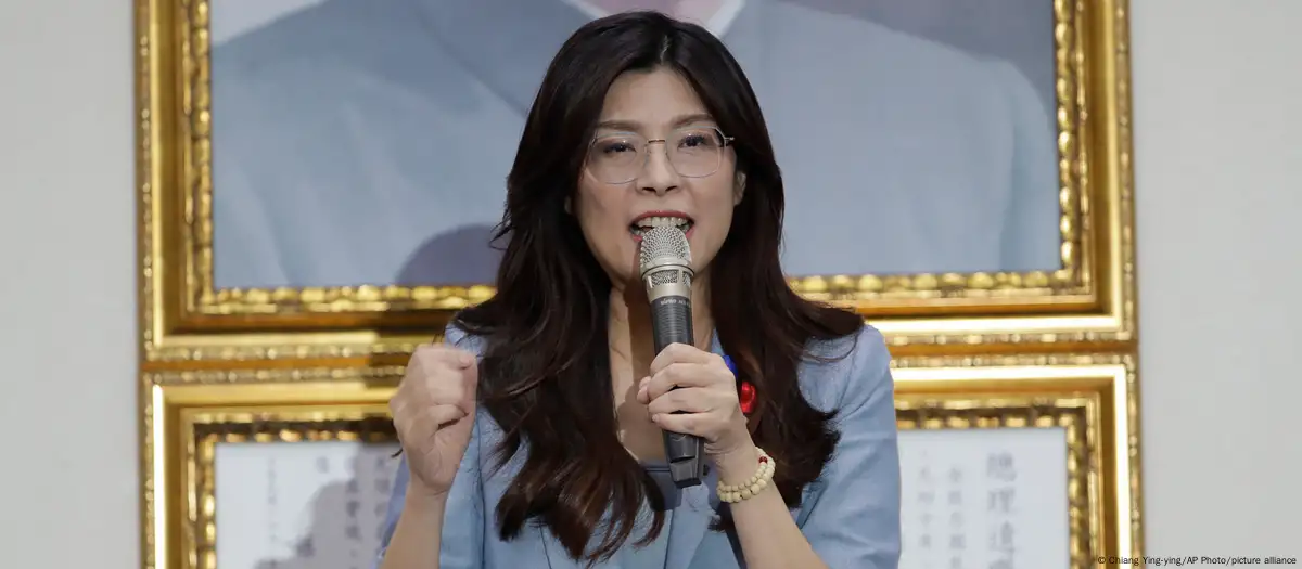 习近平电贺郑丽文当选国民党主席 习近平电贺郑丽文当选国民党主席