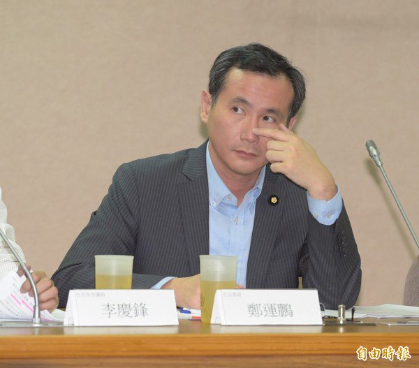 郑运鹏批评，当了8届立委的黄昭顺，竟然是这种议事程度。（资料照，记者黄耀征摄）