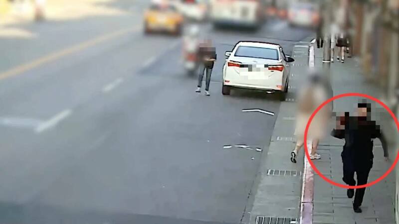 汤嫌假装与丁女交易虚拟货币，竟直接将192万元现金抢走。（记者陆运锋翻摄）