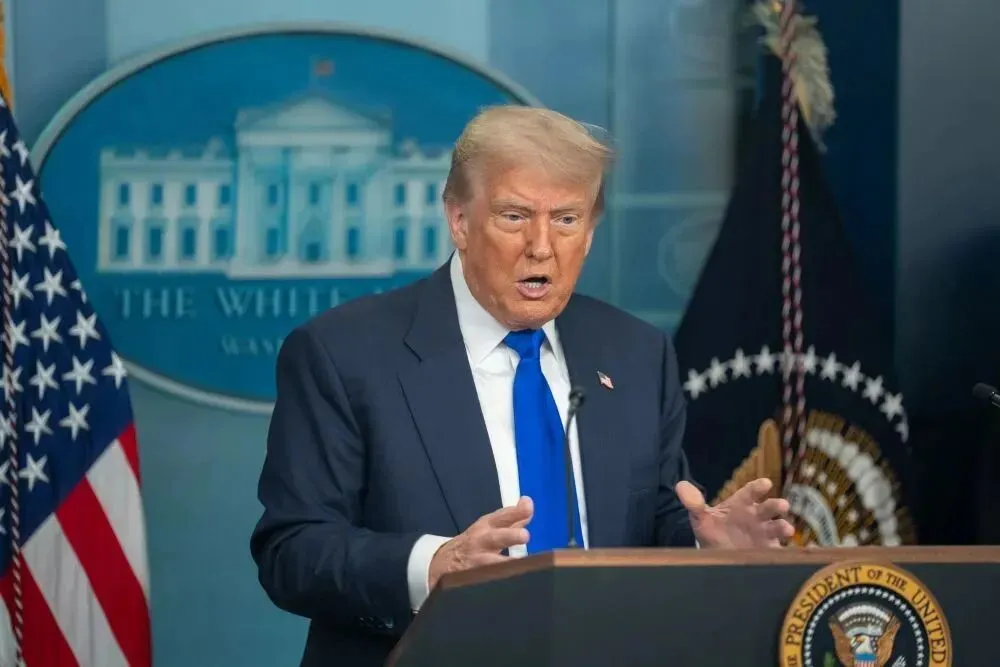 2025年6月27日，美国总统特朗普在华盛顿白宫出席记者会/新华社记者 胡友松 摄