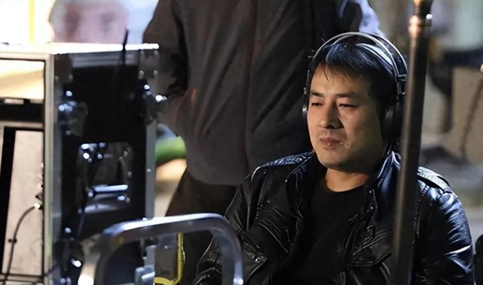 倪萍也没想到,69岁的三婚丈夫杨亚洲,已经开始给全家人争光了!