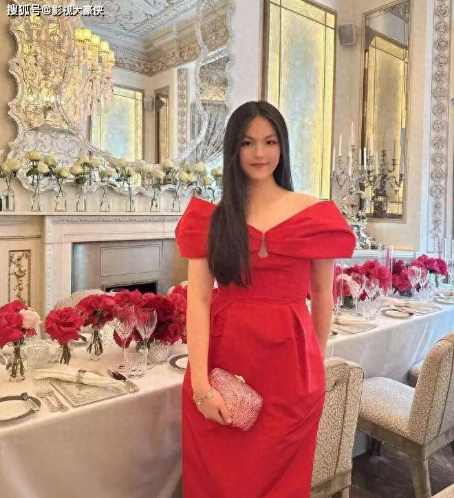 李湘身材走样气场不减 与王岳伦离婚后长时同框说笑破不和传闻