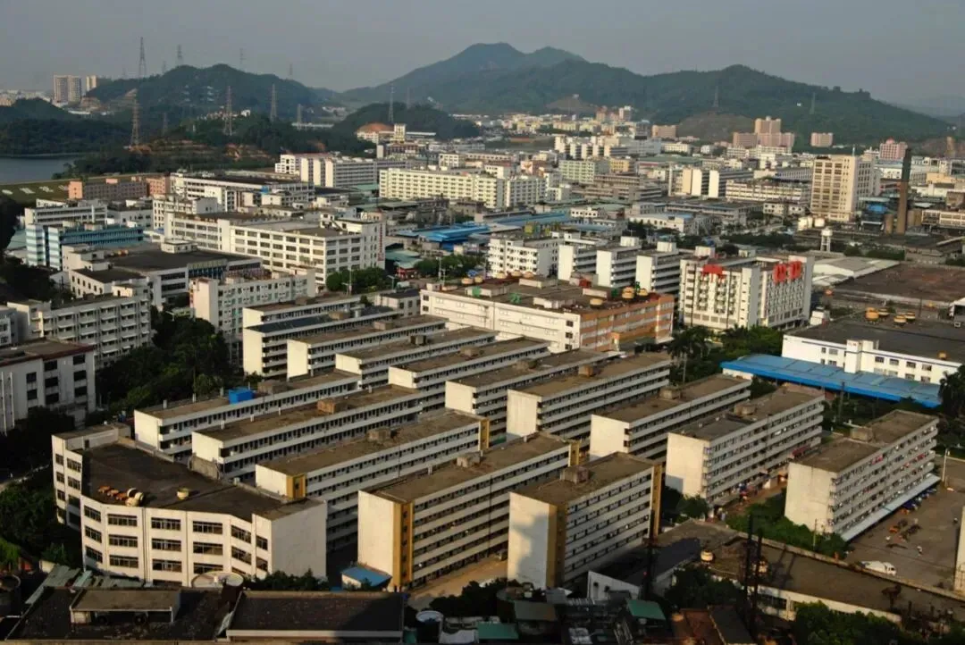 2008年的工业区，现在已经推平建成OPPO研发中心，小天才研发中心