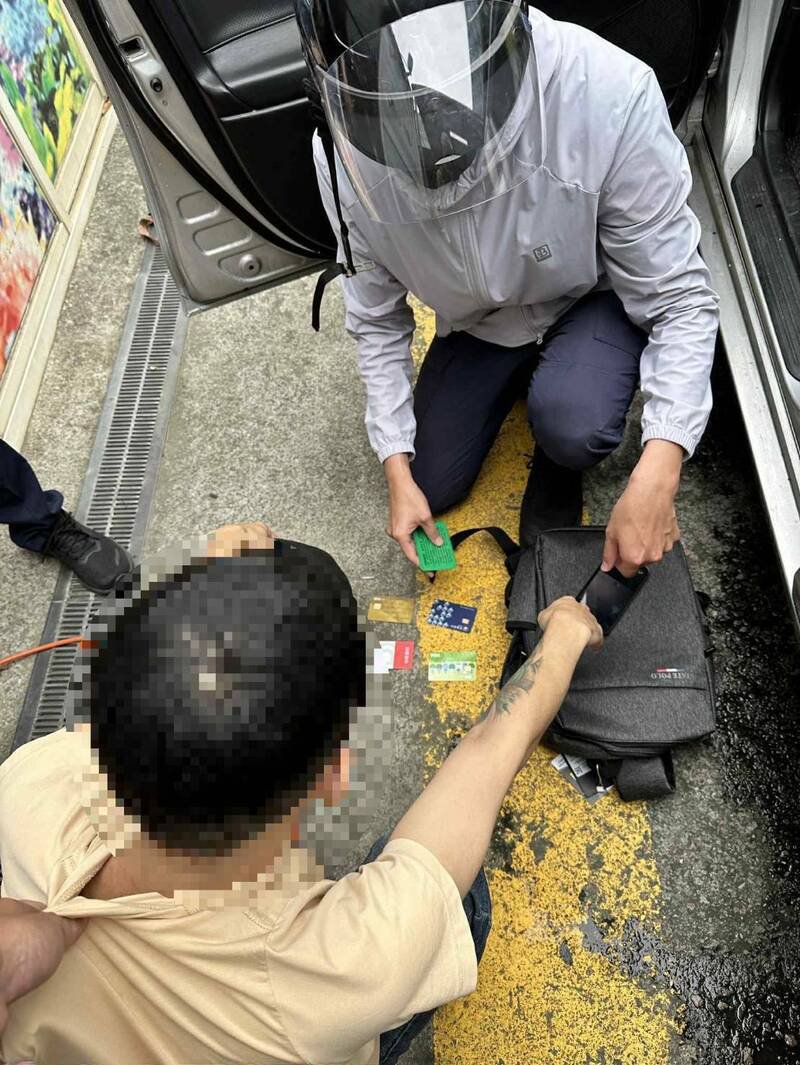 嘉市警方日前查获普发现金诈骗案，逮捕2名诈团成员。（图由嘉市警方提供）