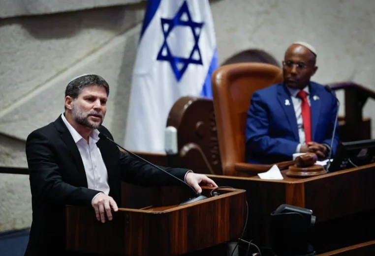 以高官拒绝巴建国 喊话沙特：继续骑你的骆驼吧