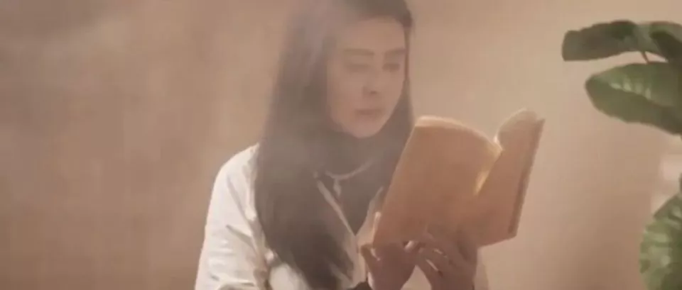 巅峰时期退出娱乐圈，目前在加拿大开艾灸馆！