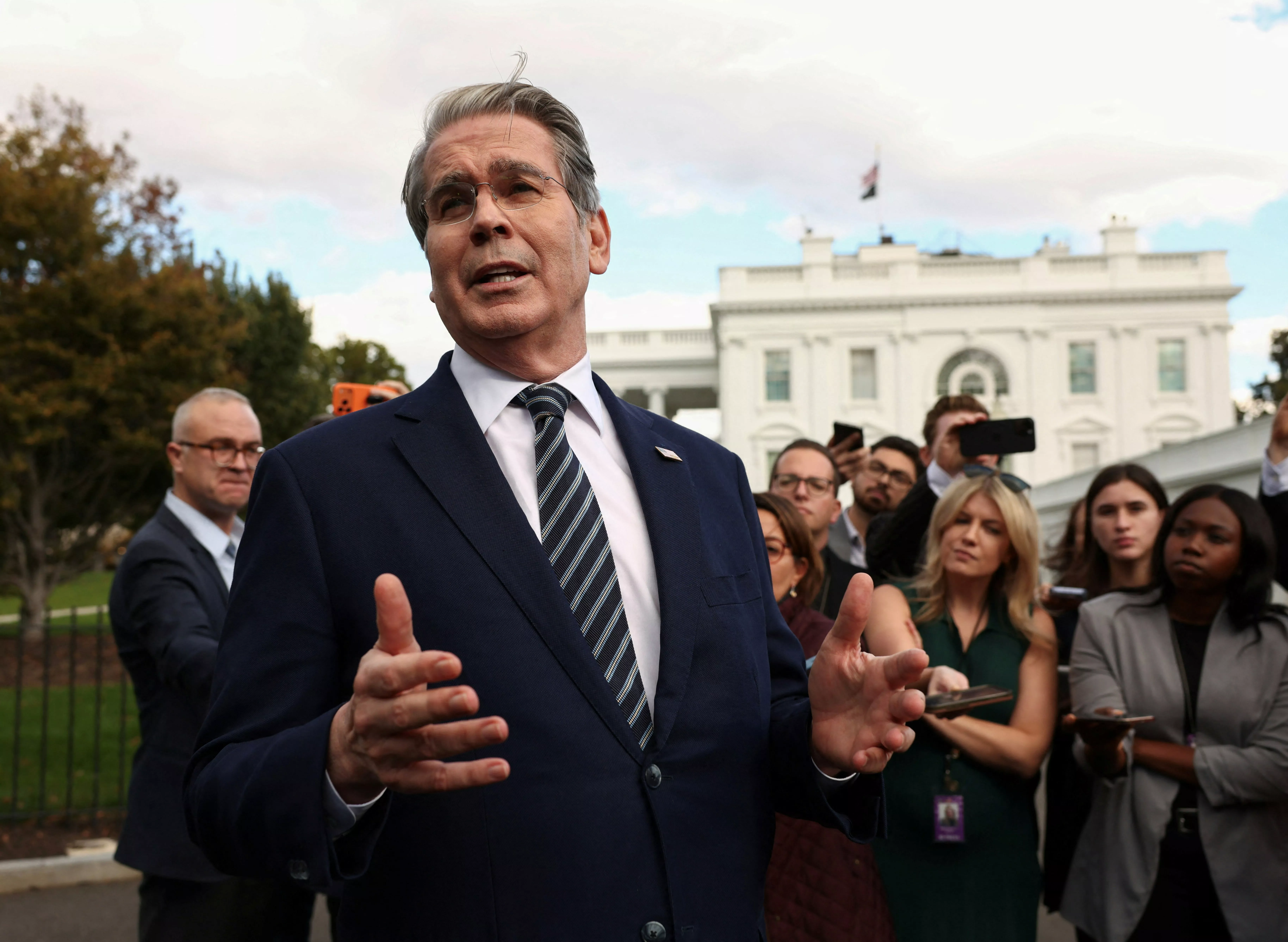 贝森特:TikTok协议料在习特会达成 川普:或届时签字