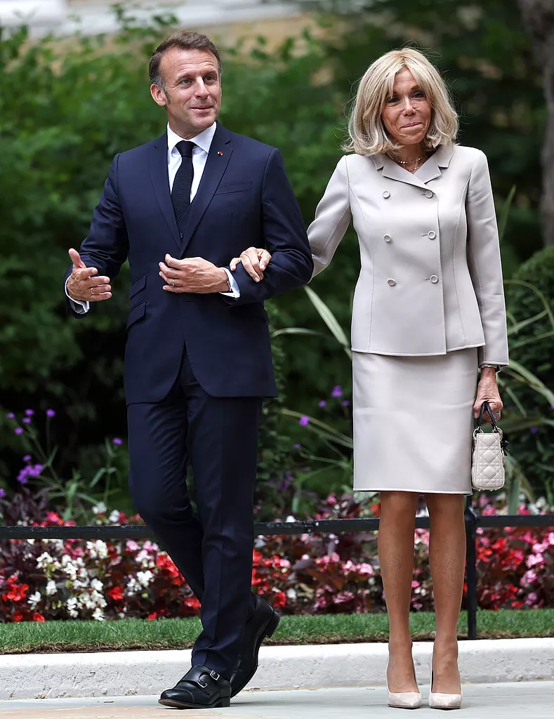 针对第一夫人网络骚扰案开庭 10名被告最高两年刑期