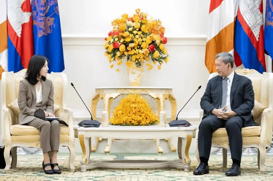 APEC峰会刷屏的韩国女次长是谁？