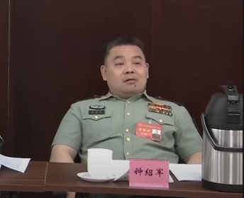 曝习近平亲信钟绍军职务已被他接替 引发猜测