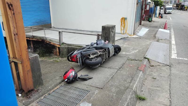 31岁越南籍男子NGUYEN VIET酒后开车还逆向撞上两辆机车。（警方提供）