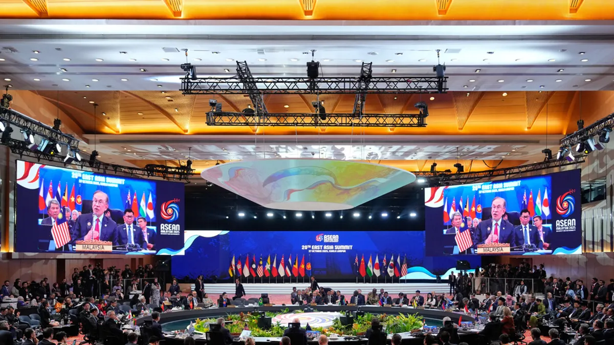 美中吉隆坡正面交锋!火药味十足 美中吉隆坡正面交锋!火药味十足