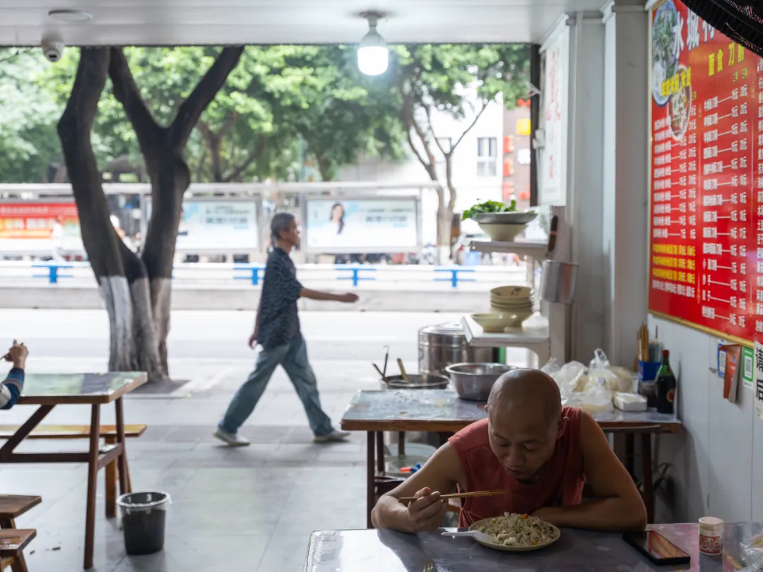 8元旅店，流离人生