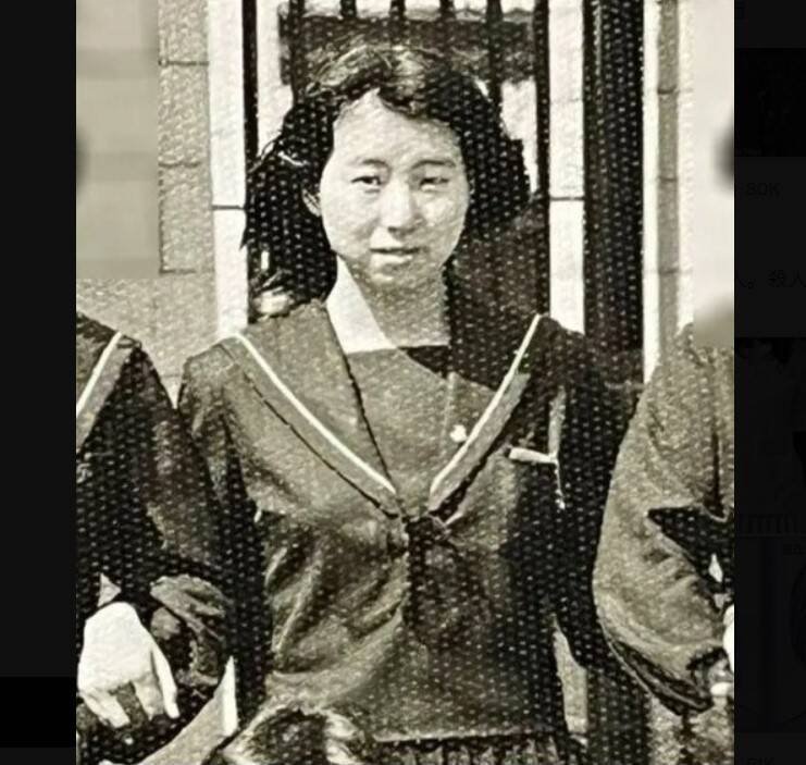 日本爱知县名古屋主妇1999年在住处惨遭杀害，凶嫌安福久美子如今向警方自首，她和死者丈夫高羽悟是高中同学并曾告白。图为高中时的安福久美子。（图撷自「@uyo_game」X帐号）