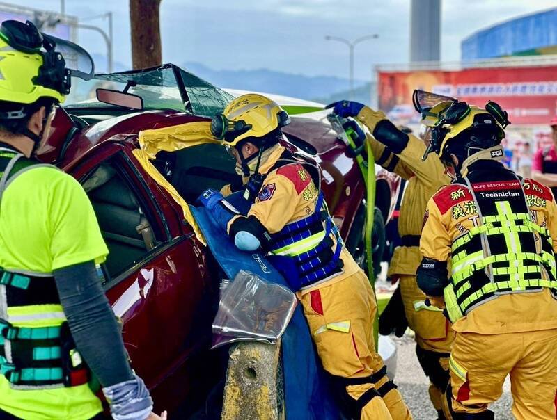 全国义消体技能交流活动，竹市勇夺总冠军！〔市府提供）