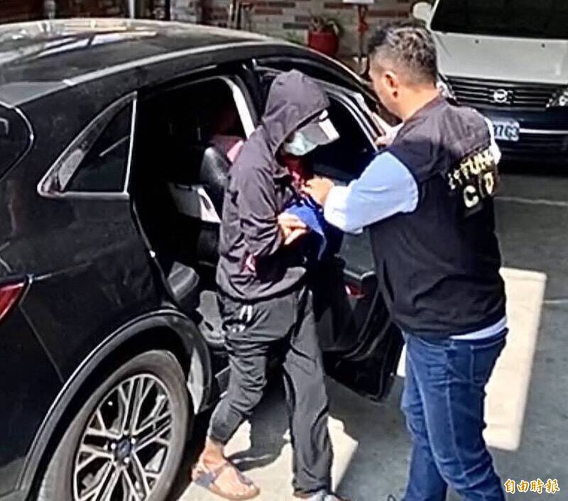 许男涉嫌纵火造成母女命丧火窟。（记者黄旭磊摄）