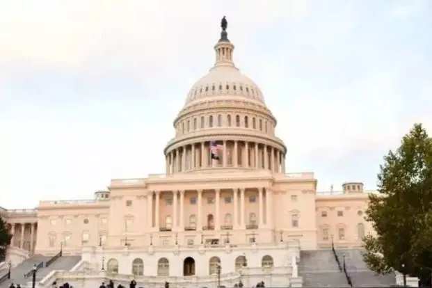 停摆将破35天历史纪录,美国政府终现“重开迹象”