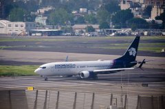 川普重拳!美墨13条航线「消失倒数」 运输部长曝另1隐忧