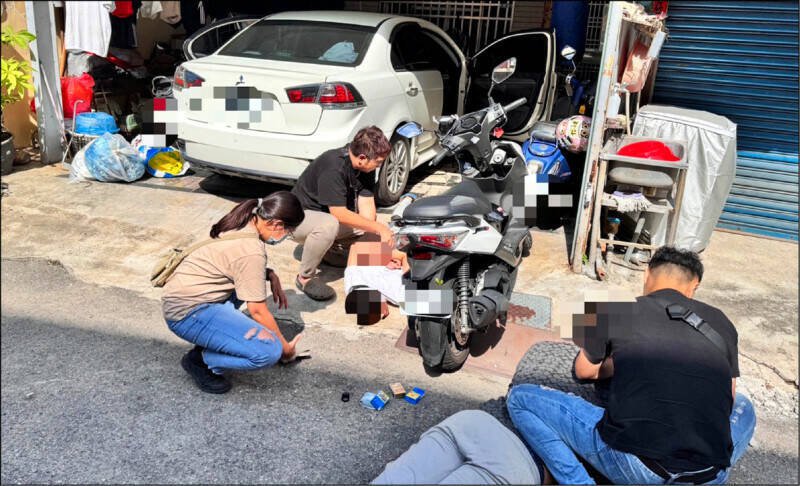 高雄三民区民族一路今年9月发生500万元现金抢案，警方在台中逮到3名涉案的男女。（民众提供）