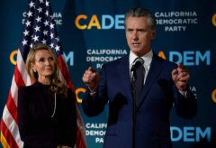 1年来最大胜利 彭博：民主党摆脱低迷、重新与选民连结