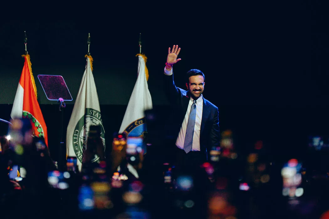 特朗普vs.马姆达尼：一场即将展开的对决