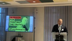 救黎智英！儿子黎崇恩现身IPAC峰会 盼各国议员促中国放人