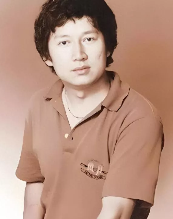 "软饭王"李春平去世：百亿遗产查无实据 美国富婆到底是谁