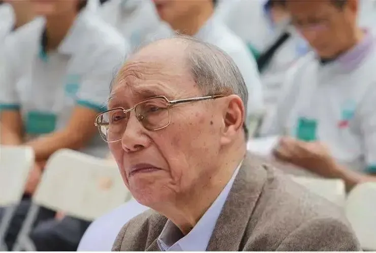 前武大校长刘道玉去世,留下的一封信让人沉默 前武大校长刘道玉去世,留下的一封信让人沉默