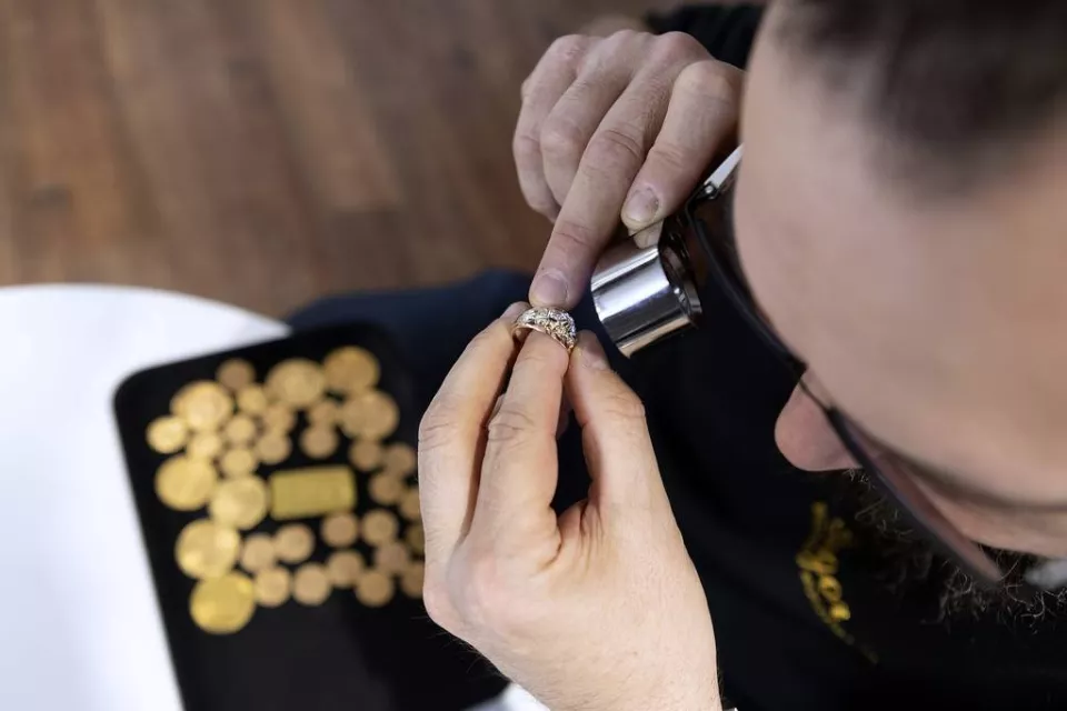 随着金价暴涨,那些被“偷走”的黄金 去哪了?