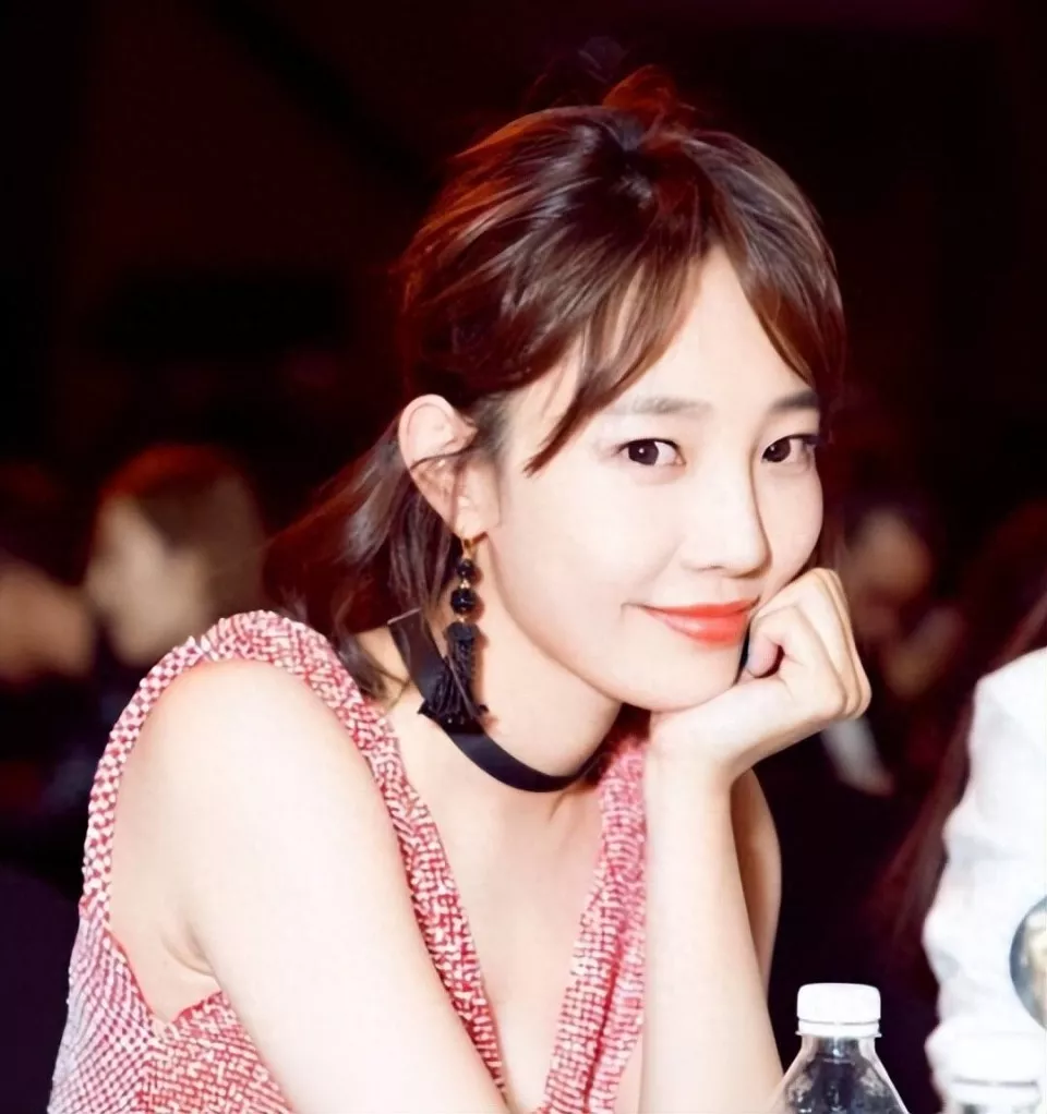 白百合发长文开撕,真相很残忍!隐忍的让人心疼!