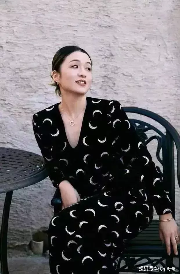 官媒点名通报 央视急换剧!秦雯袭警风波升级人脉再广也没用