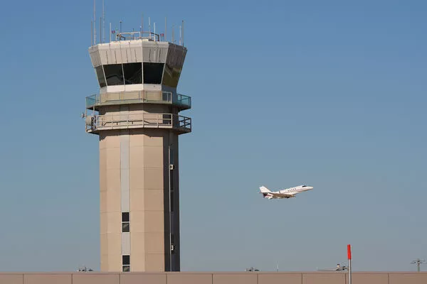 美再取消1500航班!波及12主要城市