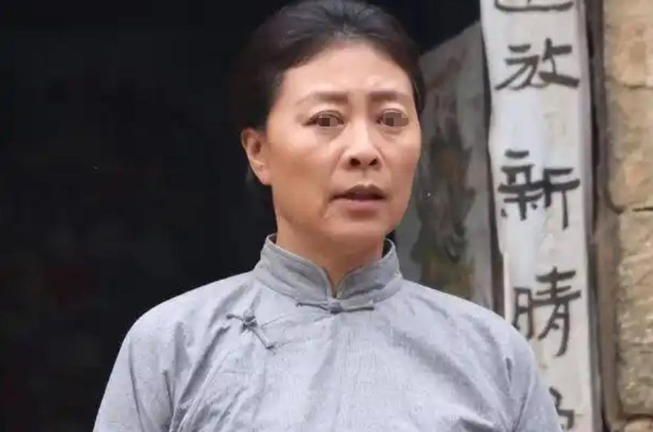 女星岳红患胃癌 带癌生存25年无复发 她总结3个心得