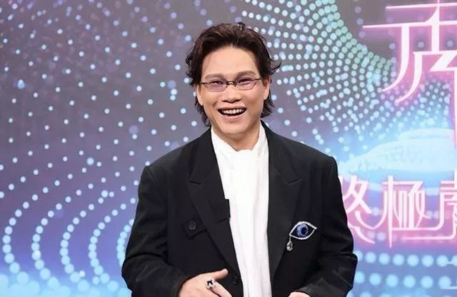 香港知名男星被曝婚内出轨,前一天还在和妻子秀恩爱