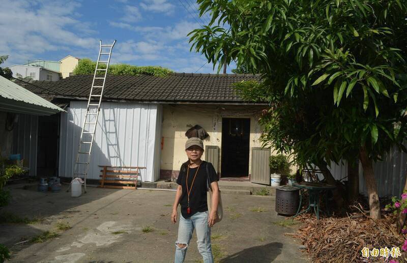 台中太平区番仔路自救会主委林秀芬多年来带领居民抗争，今天却传出疑因诉讼败诉轻生获救。（资料照）