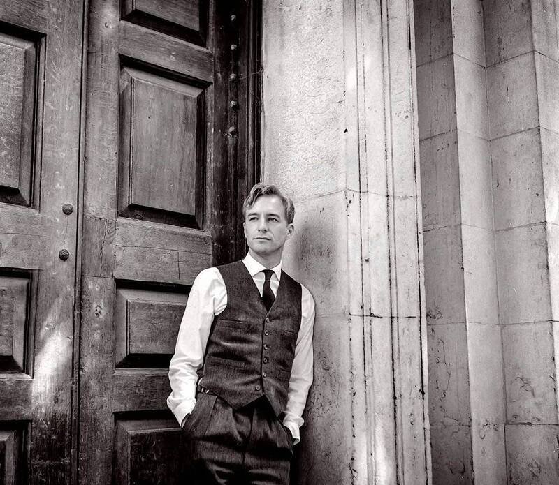 IPAC共同创办人、执行董事裴伦德，昨（12）日启用Threads帐号发文，并在以正体中文发布首篇脆文，以及附上自己的个人照。（图撷取自@lukedepulford Threads）