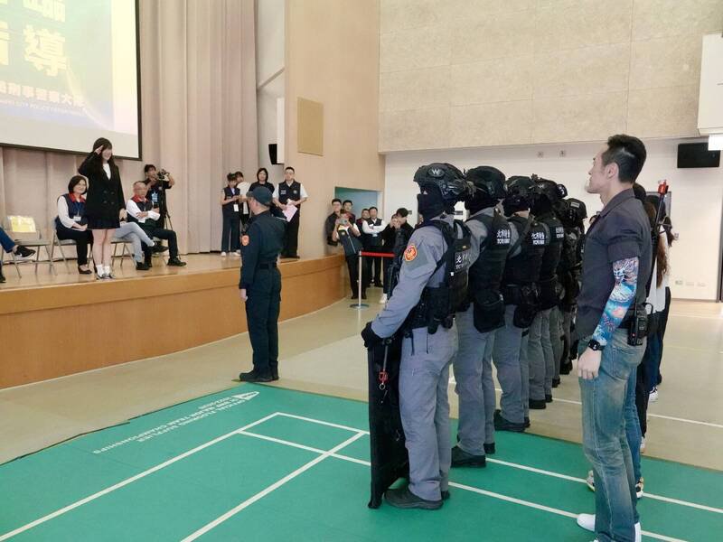 特勤警力展现战力。（记者王冠仁翻摄）