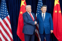 美俄都在向中共国低头?