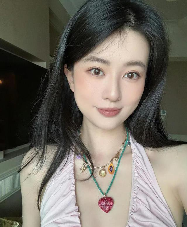 原来她是乔欣妈妈 二婚嫁上海豪门 难怪女儿不选杨洋转头嫁富豪