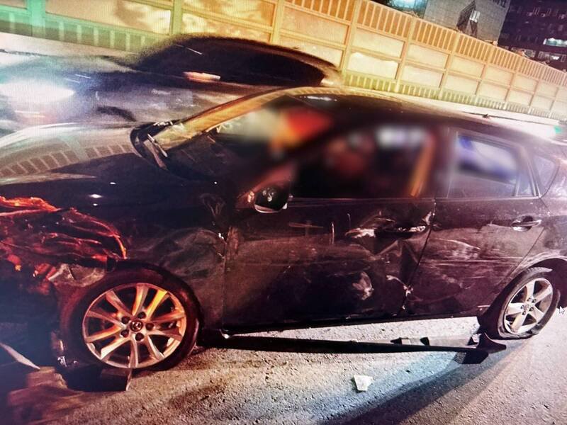 邱男毒驾车辆。（记者姚岳宏翻摄）