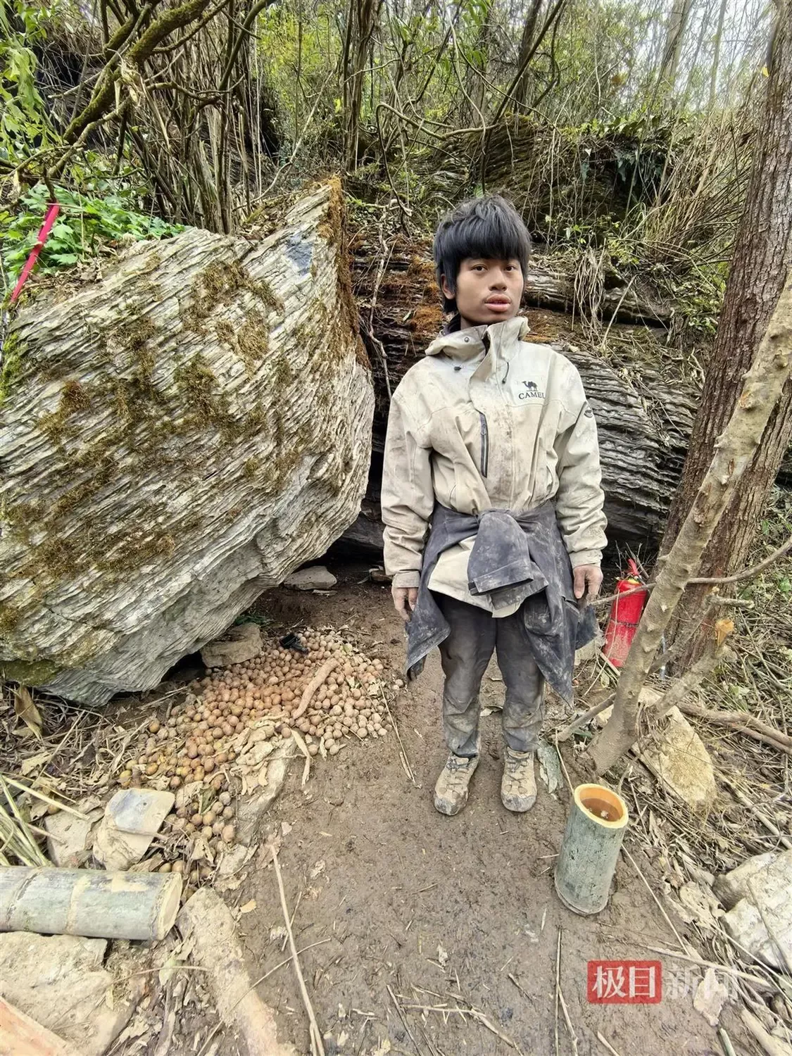 荒野求生选手下山休整:喝上鸡汤 每人住一栋别墅