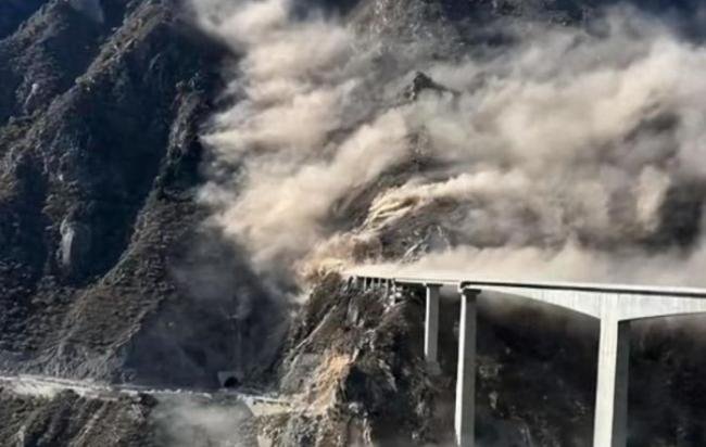 特大桥轰然垮塌,基建神话后的巨大黑洞! 特大桥轰然垮塌,基建神话后的巨大黑洞!