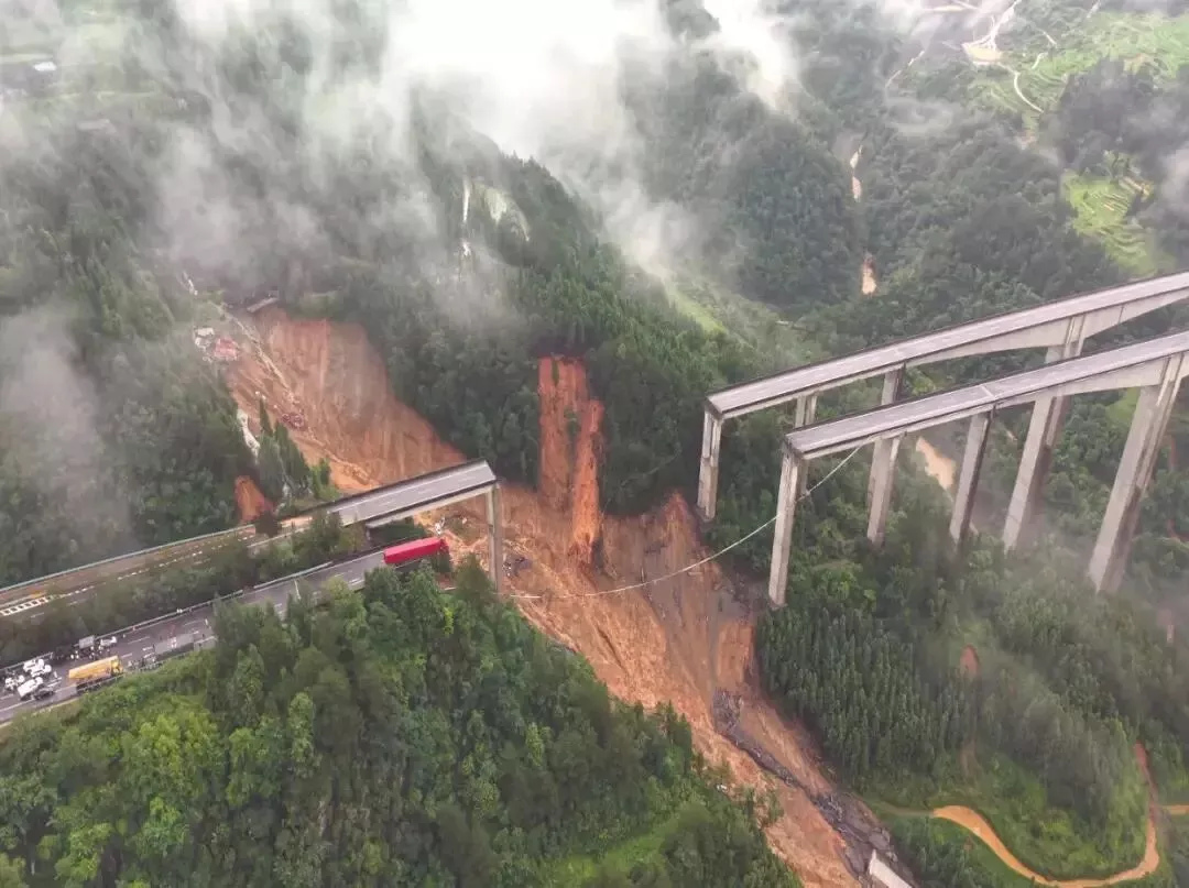 今年以来，中国已经垮塌了3座特大桥
