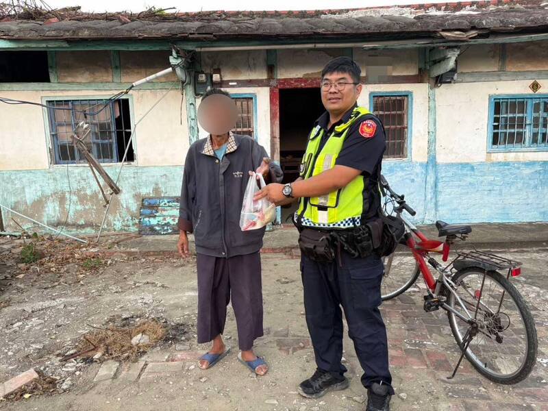 嘉义县六脚乡失踪1年多的男子，在警方协助下回到住处。（警方提供）