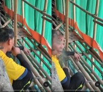 工人抽烟影片疯传 住户「一语成谶」:上个月就担心抽烟酿鹰架失火