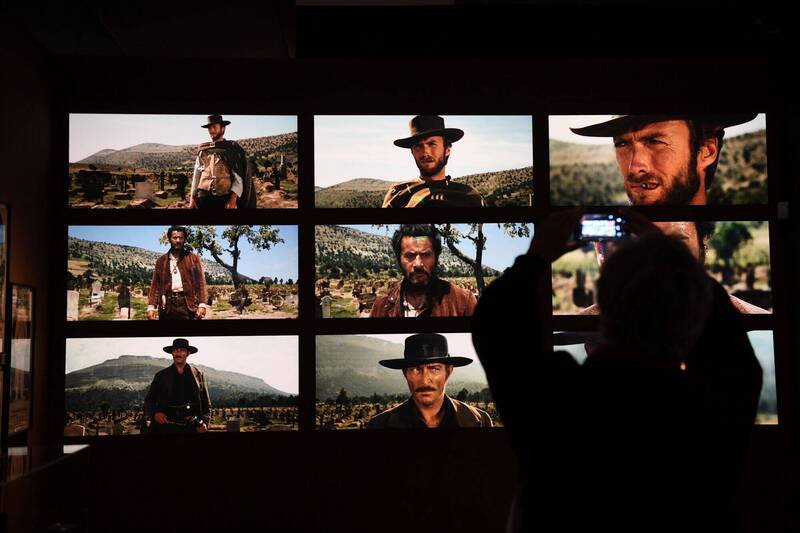 法国电影资料馆宣布暂时关闭放映厅。图为该资料馆举办过的电影展览。（法新社）