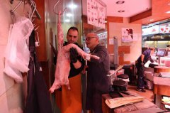 西班牙爆非洲猪瘟 农业部长:1/3出口证书被冻结