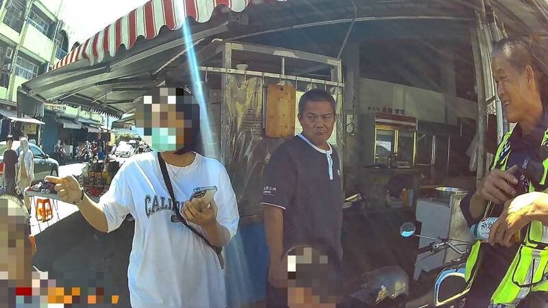 家人表示，两车大人都以为男童在对方车上。（警方提供）